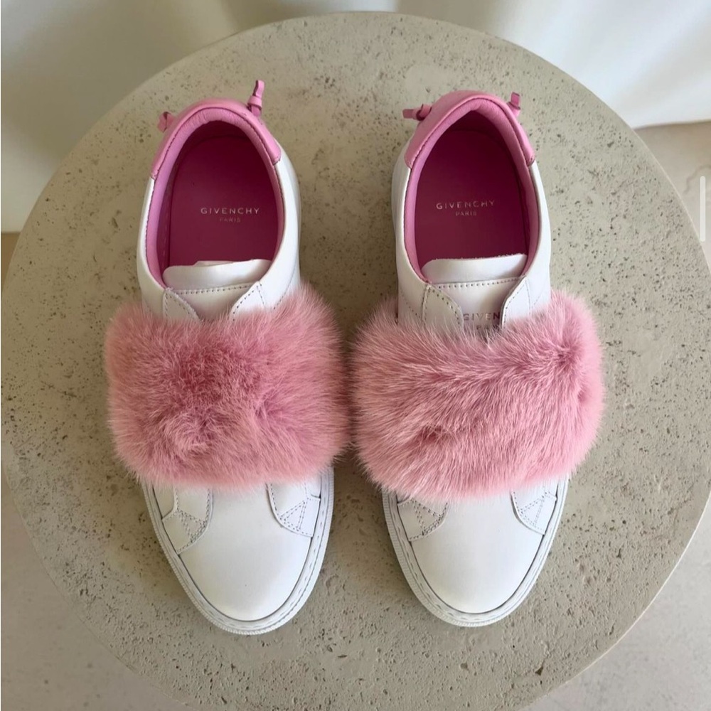 Givenchy Women’s Urban Street Leather & Mink Fur Sneakers Size 35.5 5️⃣4️⃣0️⃣